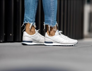 nike internationalist 38.5