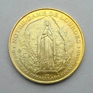 Medalla religiosa francesa vintage. Santa Virgen María. Ficha Lourdes. - Imagen 1 de 4