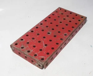 Meccano Flanged Plate 11x5 holes (UK medium red) - used (part no.52) - Picture 1 of 1
