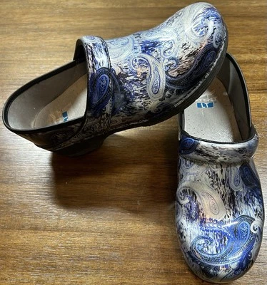 Dansko Women’s Size 11 Professional LT Pro Silver/Blue Paisley Patent Clogs - Image 1 of 4