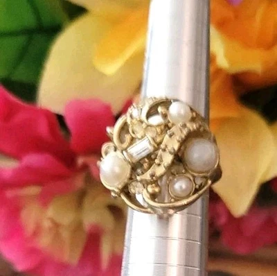 Anel de declaração requintado intrincado pérola e cristal tamanho 6 ajustável vintage - Imagem 1 de 4