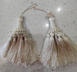 Lotto 2 Nappe Decorative Imperatrice 6" 4" Loop Cord Avorio - Foto 1 di 2