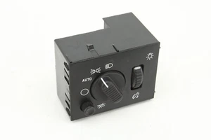03-06 Chevy GMC Sierra Silverado Headlight Control Switch OEM - Picture 1 of 5