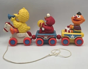 Vintage Tyco Sesamstraße großer Vogel, Elmo, Ernie Zug mit Instrumentengeräuschen - Bild 1 von 9