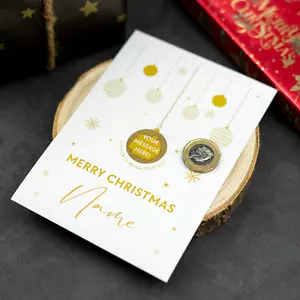 Personalisierte Weihnachts-Rubbelkarte Enthüllen Sie Ihr Geschenk Individueller Kratzer zum Enthüllen - Bild 1 von 10