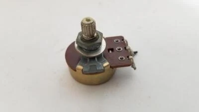 Kenwood TL-922A Ham Radio Amplifier Rear Panel ALC Control - Image 1 of 2