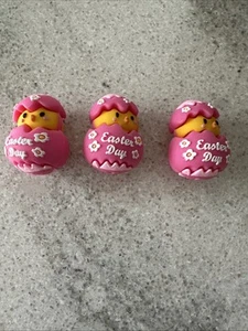 Silicone Focal Beads 3D Chick In Egg 3 Pcs Easter - Picture 1 of 1