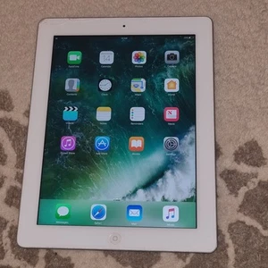 Apple iPad 4th Gen. 16GB, Wi-Fi, 9.7in - White - Picture 1 of 7