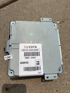 2005-2007 Pontiac Vibe Toyota Matrix 1.8L A/T Engine Computer Module 89661-02K43 - Picture 1 of 4