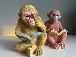 Gorgeous Yellow And Pink Resin Monkeys Reading Books Bookends - Picture 1 of 5