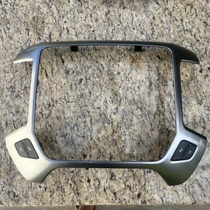 2014-2018 Chevy Silverado Center Dash Radio Bezel 23136583 Silver Heated Seats - Picture 1 of 5