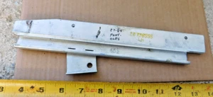 NOS FRONT DOOR WINDOW LOWER CHANNEL 1985-89 BUICK 1987-89 OLDS PONTIAC LH 1986 - Picture 1 of 2