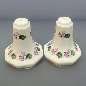 Lila Blumen Salz & Pfefferstreuer Sanford Made In England Geschenk weiß lila - Bild 1 von 7