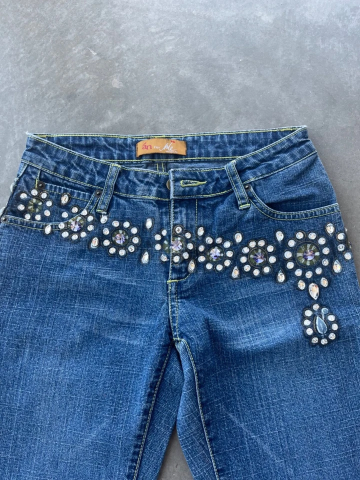 y2k low waist bling belt flare jeans Foto 1 de 3