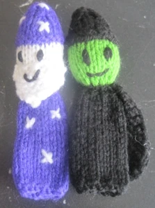 TWO HAND KNITTED HALLOWEEN FINGER PUPPETS. WITCH AND WIZARD. SPOOKY! - Picture 1 of 1