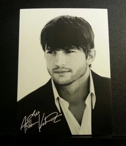 Ashton Kutcher 70er Show Retro Foto Autogramm Replik offizielles Geschenk Geschenk  - Bild 1 von 1