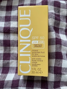 Clinique Mineral Sunscreen Fluid for Face SPF50 30ml - Picture 1 of 2