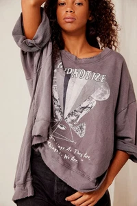 Magnolia Pearl Hypnotize Distressed Hi Lo Sweatshirt in Ozzy Gray OS-SOLD OUT - Bild 1 von 13