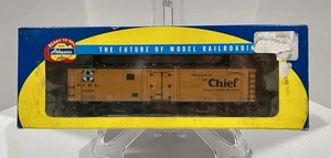 Frigorífico de hielo Athearn HO 94554 50’ Santa Fe "Jefe #1" 37290 desgastado de fábrica - Imagen 1 de 14