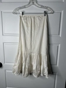 VINTAGE IVORY FANCY 100% NYLON HALF SLIP ~ SMALL # 17144 UNION MADE TAG~ILGWU - Picture 1 of 5