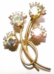 Aurora Borealis Rhinestone Flower Pin Goldtone Metal Vintage Retro - Picture 1 of 3