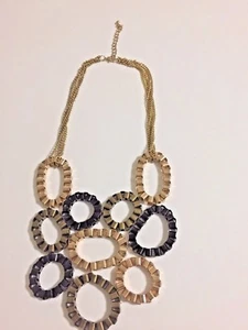 Goldfarbene offene ovale modische Latz Statement Halskette goldfarben Bronze schwarze Ovale - Bild 1 von 5