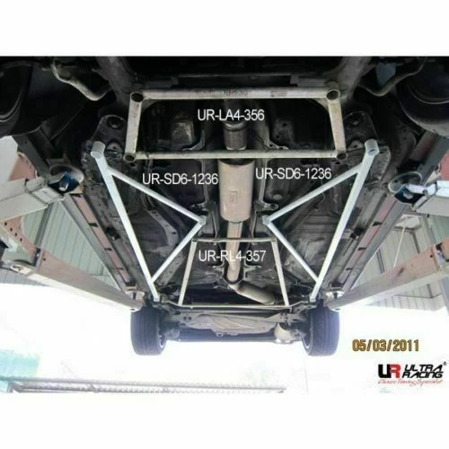 For Volvo 850 ULTRA RACING 4 Points Solid Steel Rear Lower Bar/Rear Member Brace - Image 1 of 1