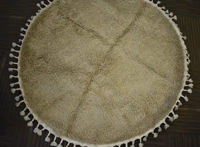 NuLoom Belleza 5' Round Area Shag Rug Tassel End Beige Circle Decor KKBL01D - Image 1 of 4