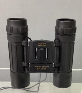 Trikon Optical DF-1025 10 x 25 Field 5.8deg Compact Binoculars Black w/case WA3 - Picture 1 of 7