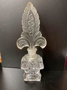 Fluer De Lis Cut Crystal Perfume Bottle - Picture 1 of 8