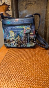 NEW Unused Anuschka Lady Liberty Cross Body RFID Travel Organizer 7437-LDL - Picture 1 of 6