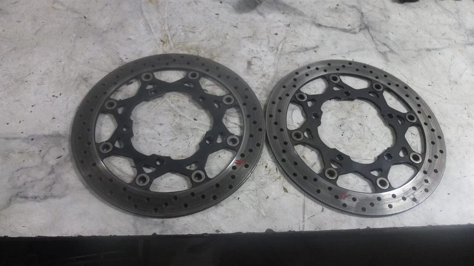 07 rotores de freio dianteiro Suzuki GSF1250 GSF 1250 S Bandit  - Imagem 1 de 4