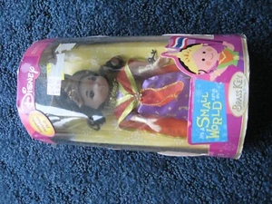 Disney-Small World Doll-Thailand-2006 - Picture 1 of 4