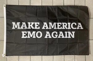 Insegna Make America Emo Again Bandiera SPEDIZIONE GRATUITA Goth Dark Black Silent Beer USA 3x5’ - Foto 1 di 1