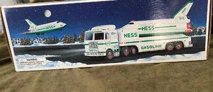 Hess Spielzeug LKW und Space Shuttle mit Satellit 1999 Gas & Öl Memorabilia - Bild 1 von 6