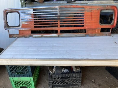 Parrilla para furgoneta Chevy G10 71-77 Foto 1 de 4