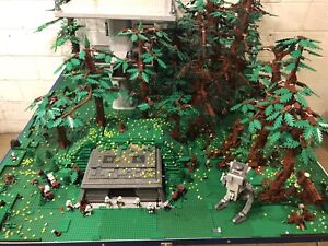 Featured image of post Lego Ewok Sets Lego 10236 star wars ewok village ucs 17 minifigures return of the jedi