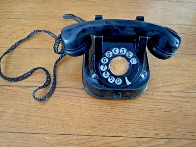 Ancien Téléphone Noir Bakélite PTT Vintage  avec touche appel opératrice - Photo 1/4