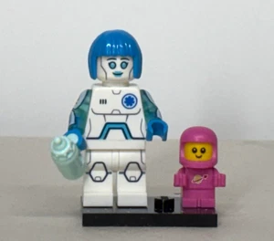 Lego Collectible Minifigure Series 26, Set # 71046 - Nurse Android - Picture 1 of 3