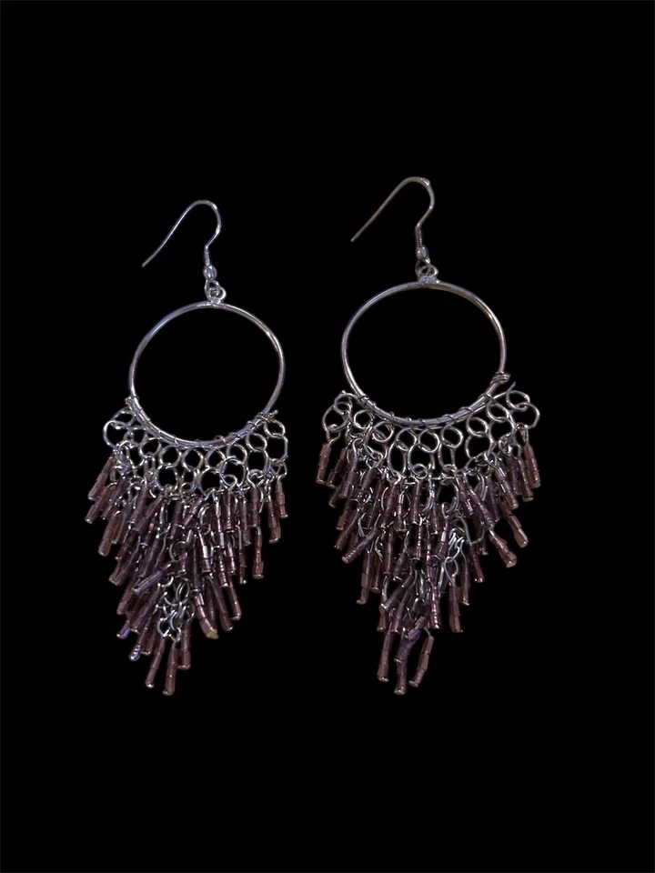 Lindos brincos de lustre de contas de semente de vidro marrom - Imagem 1 de 1