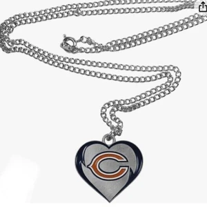 Chicago Bears Women’s Heart Necklace Pendant - Picture 1 of 3