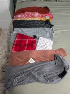 Confezione da 9 articoli donna taglia L pigiama, maniche lunghe, canotte e top eleganti - Foto 1 di 23