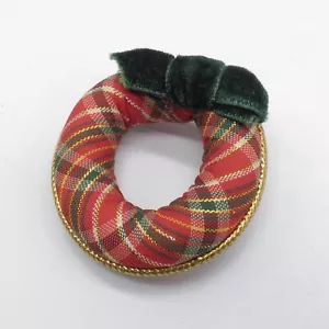 Vintage AVON Weihnachtskranz Anstecknadel Brosche rot kariert Urlaub Jubel - Bild 1 von 9