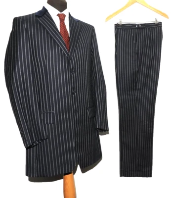 ОТЛИЧНЫЙ WENSUM ТЕМНО-СИНИЙ БАРХАТ ВОРОТНИК CHLK ПОЛОСКИ ДРАПИРОВКИ ZOOT КОСТЮМ 40 ДЛИНОЙ 32W - Изображение 1 из 4