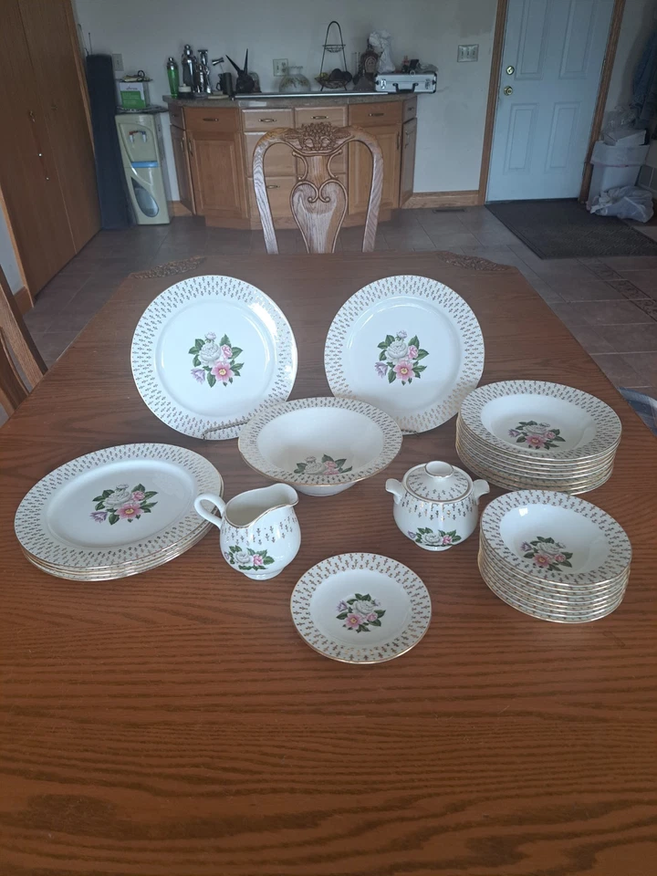 Vajilla Homer Laughlin Gold Fleur White Imperial Lifetime China Co 26 piezas Foto 1 de 4