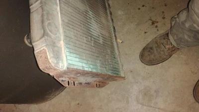 Jeep 1963 camioneta pickup radiador radiador vintage pieza de trabajo original Foto 1 de 4