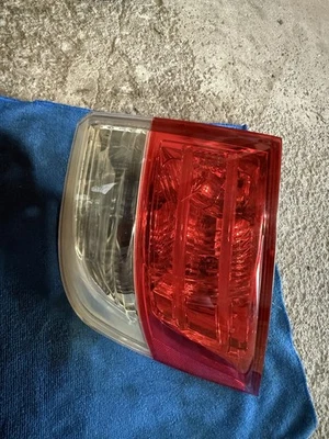 Luz trasera derecha pasajero Honda Odyssey 2014 2015 2016 2017 luz trasera lámpara Foto 1 de 2
