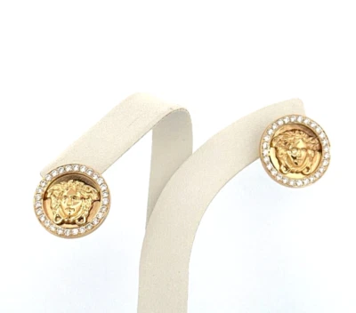 Pendientes con cabeza de Medusa de diamantes y oro amarillo de 18 quilates de Gianni Versace Foto 1 de 4