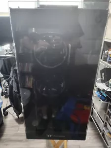 Thermaltake View 91 Tempered Glass RGB Edition Super Tower Chassis - Picture 1 of 16