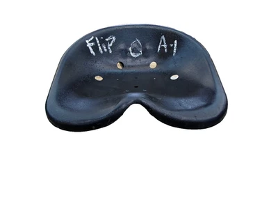 Trator Ford 8N original metal flip over assento pan mola montagem 9N 2N MF 20 - Imagem 1 de 4